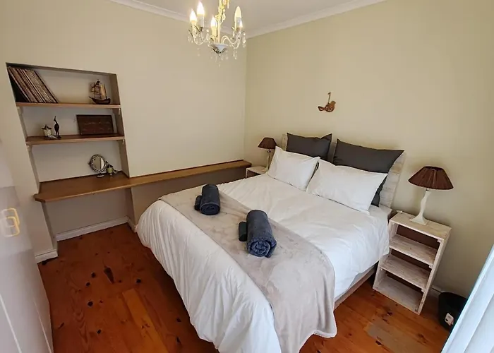 Caradoc House