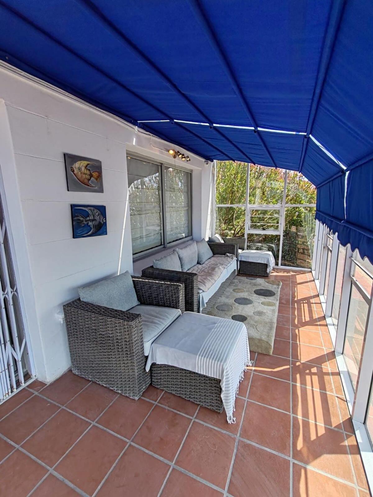 Caradoc House * Muizenberg